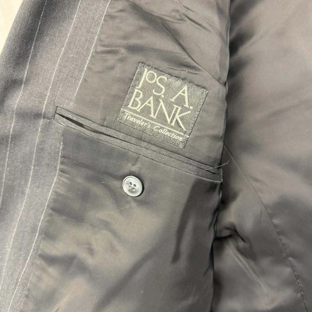 Jos A Bank Suit Jacket Mens 42SH Black Wool Travelers‎ Collection Pin Stripe